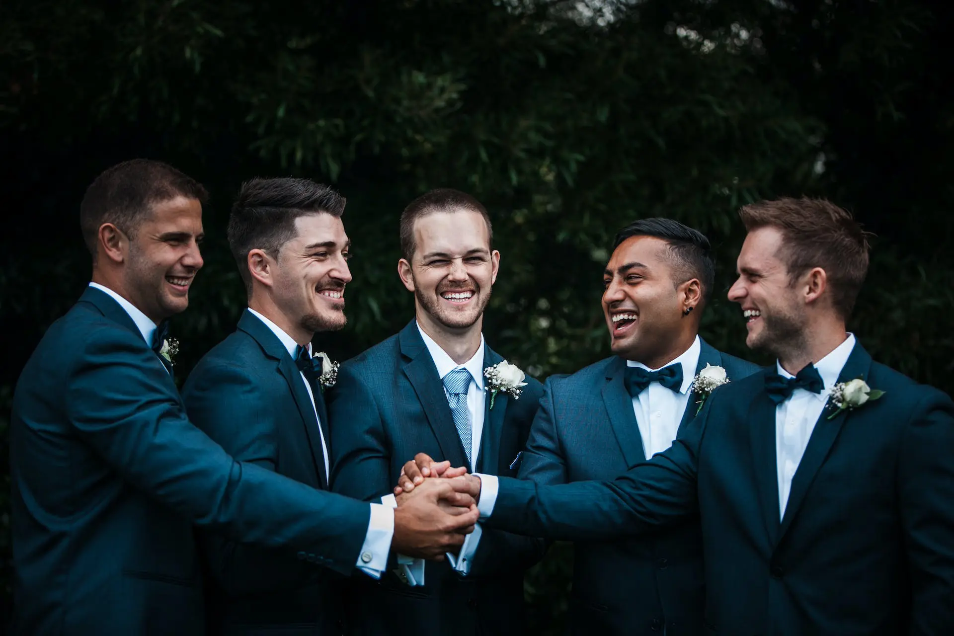 Descubra como surpreender os noivos como padrinho de casamento