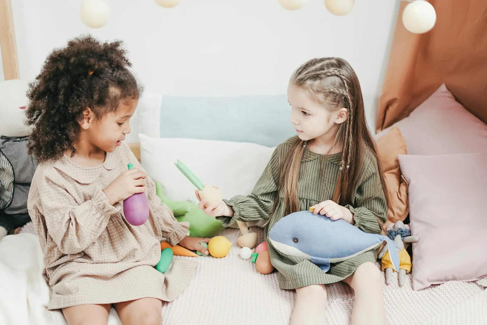 6 brincadeiras clássicas dos tempos de escola para apresentar às crianças
