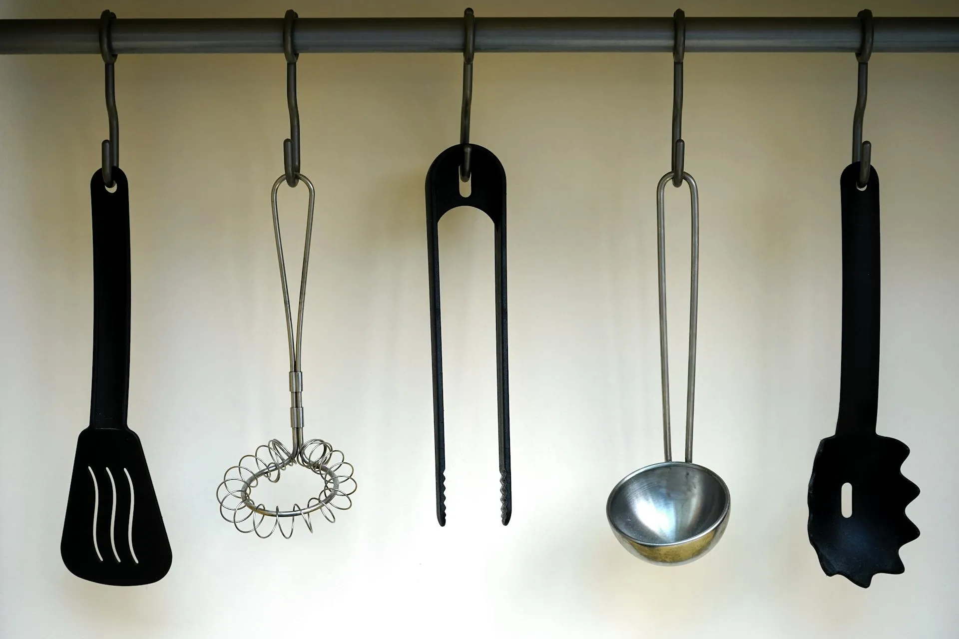 Equipamentos essenciais para quem gosta de cozinhar com praticidade