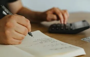 Como montar uma calculadora financeira simples no caderno