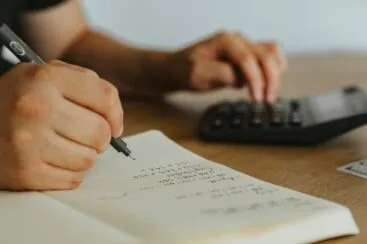 Como montar uma calculadora financeira simples no caderno