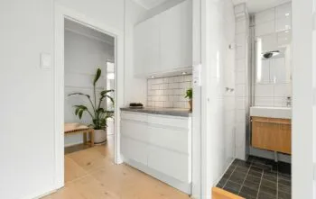 Como Decorar Banheiros Pequenos com Estilo: Dicas Essenciais para um Ambiente Funcional e Charmoso Como Decorar Banheiros Pequenos com Estilo: Dicas Essenciais para um Ambiente Funcional e Charmoso