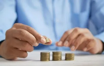 Novos formatos de crédito consignado se adaptam a um público mais jovem e conectado Novos formatos de crédito consignado se adaptam a um público mais jovem e conectado