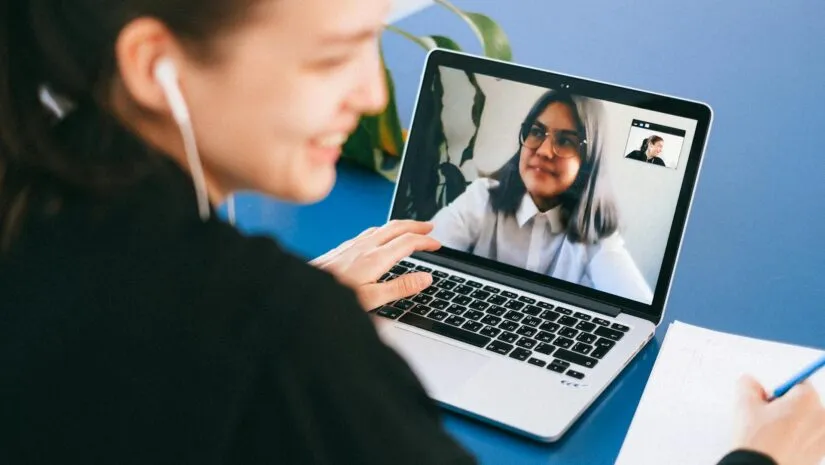 A ascensão dos cursos de soft skills em empresas: por que essa tendência está moldando o futuro do trabalho A ascensão dos cursos de soft skills em empresas: por que essa tendência está moldando o futuro do trabalho