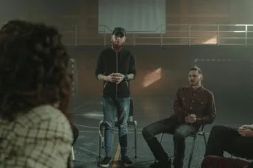 Diferença entre clínica de recuperação e comunidade terapêutica em Maringá