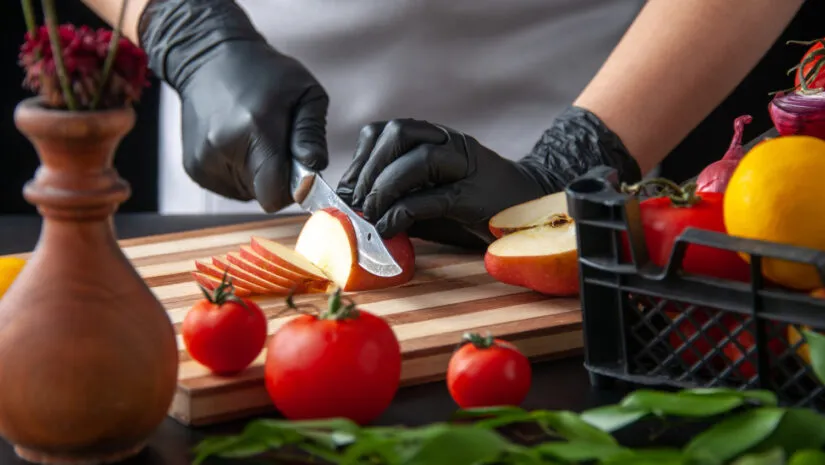 Como organizar pedidos e evitar desperdícios no dia a dia com as compras food service